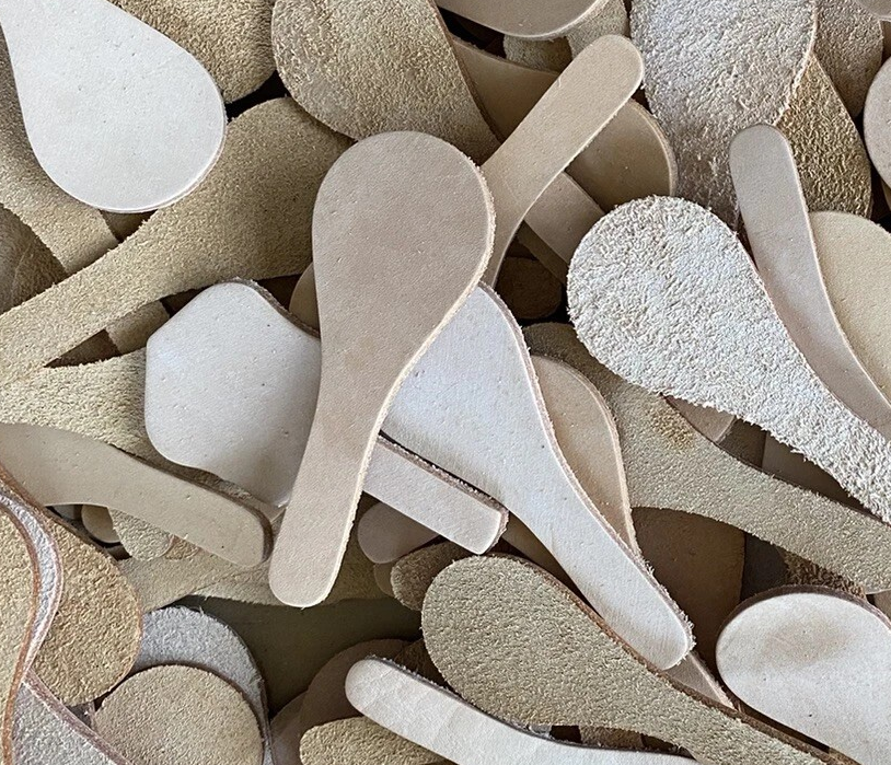 100 of Leather Key Fob Blanks - Pear - Nat. Veg