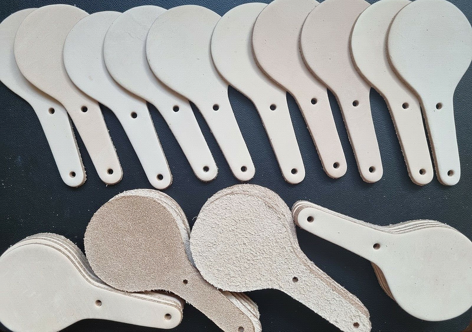 Leather Key Fob Blanks - Nat. Veg. Tan - Round (25)