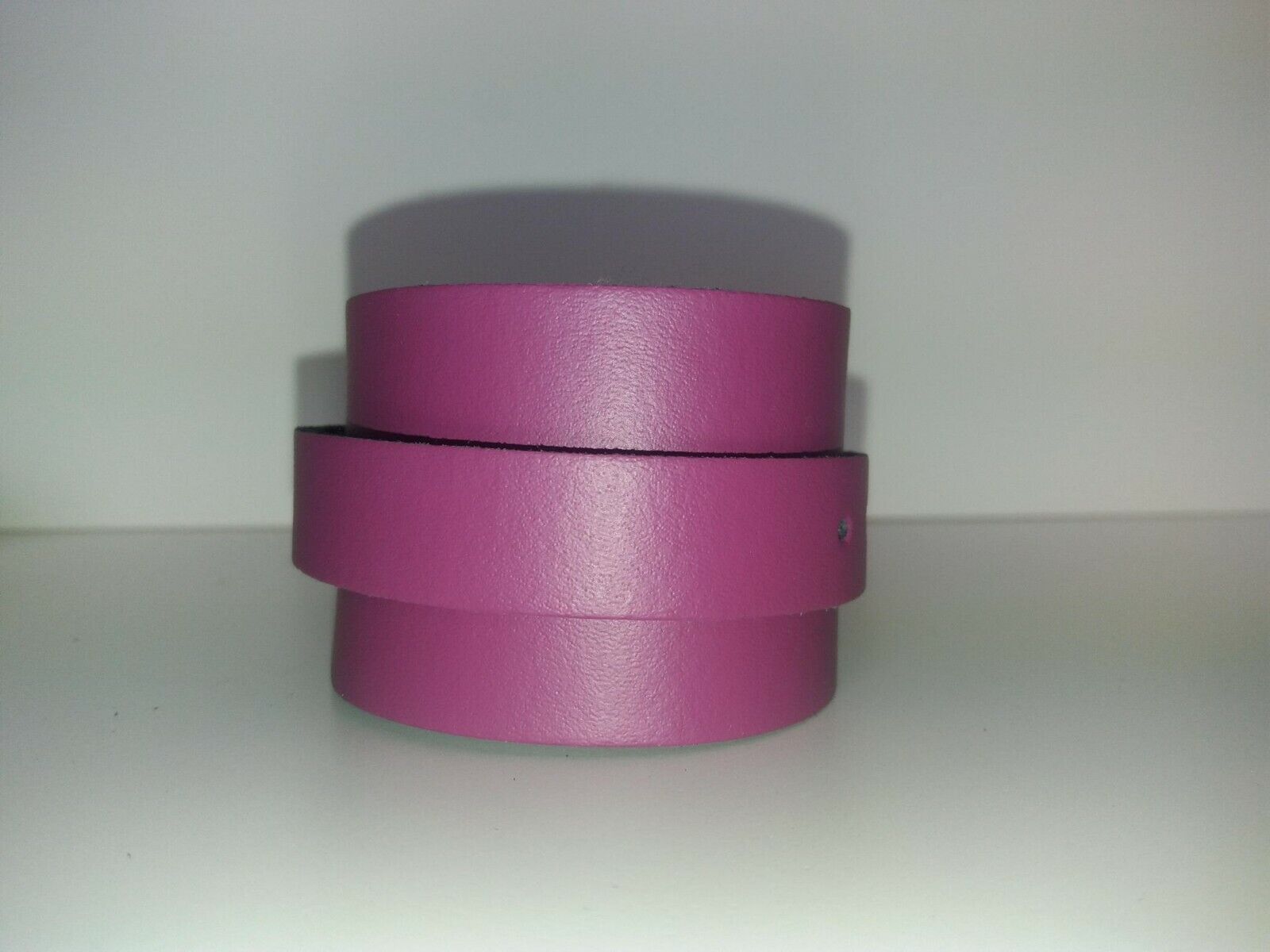 Leather One Strap Wrist Band Brace Support - Gym Weight Lifting Wrap - Various Colours (Magenta)