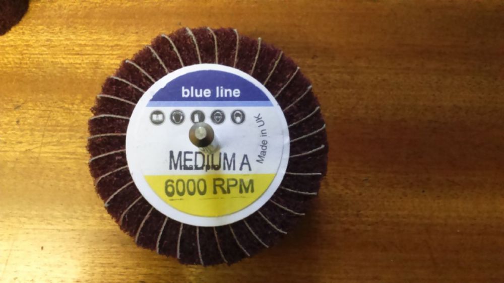 Non-Woven Interleaved Spindle Mounted Flap Wheel (100mm x 50mm x 6mm - Fine)