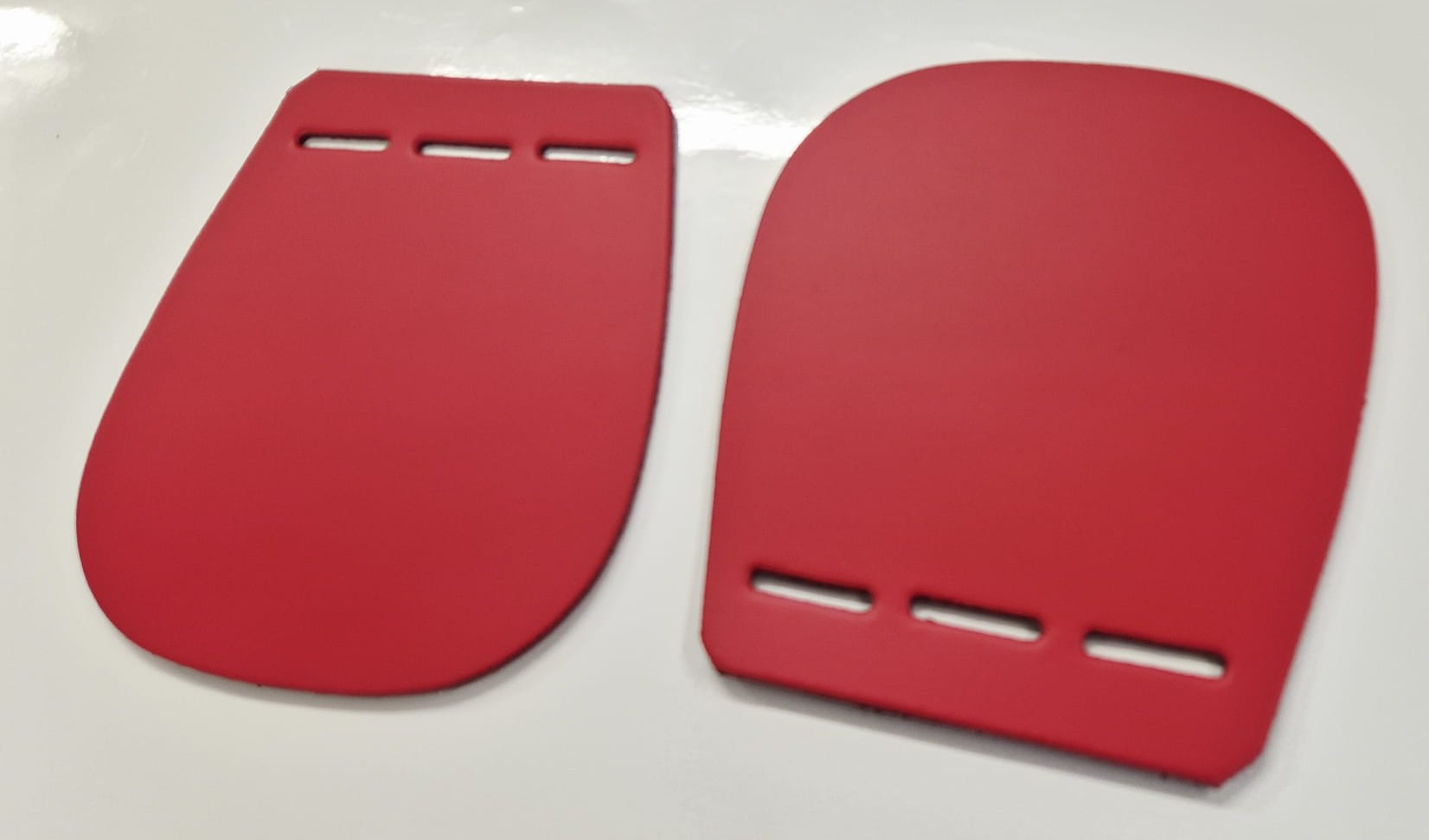 Pair Of Leather Horse Buckle Guards 1 Row - 3 Slots (Red)